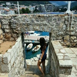 Meet your Posher, Ivi